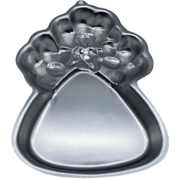 Wilton Enchanted Barbie Cake Pan Excellent Used Condition 2105-8934 2004 Mattel - Picture 2 of 3